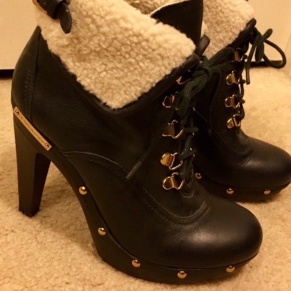 BCBG Generation Navy, Wood heel, leather